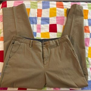 DOCKERS CLASSIC FIT KHAKIS PANTS CASUAL DRESS PANTS MENS SIZE 38 x 34